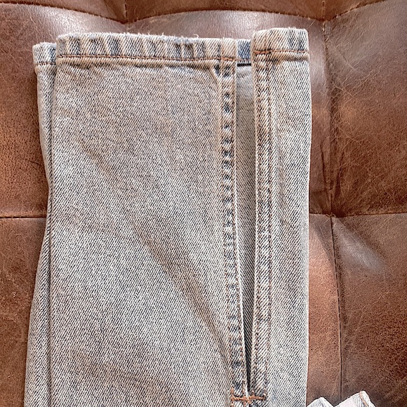 Something Navy Nina Slit Hem Jeans - Picture 7 of 11